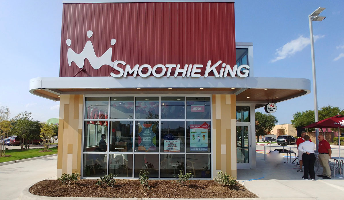 Exterior Of A Smoothie King Restaurant