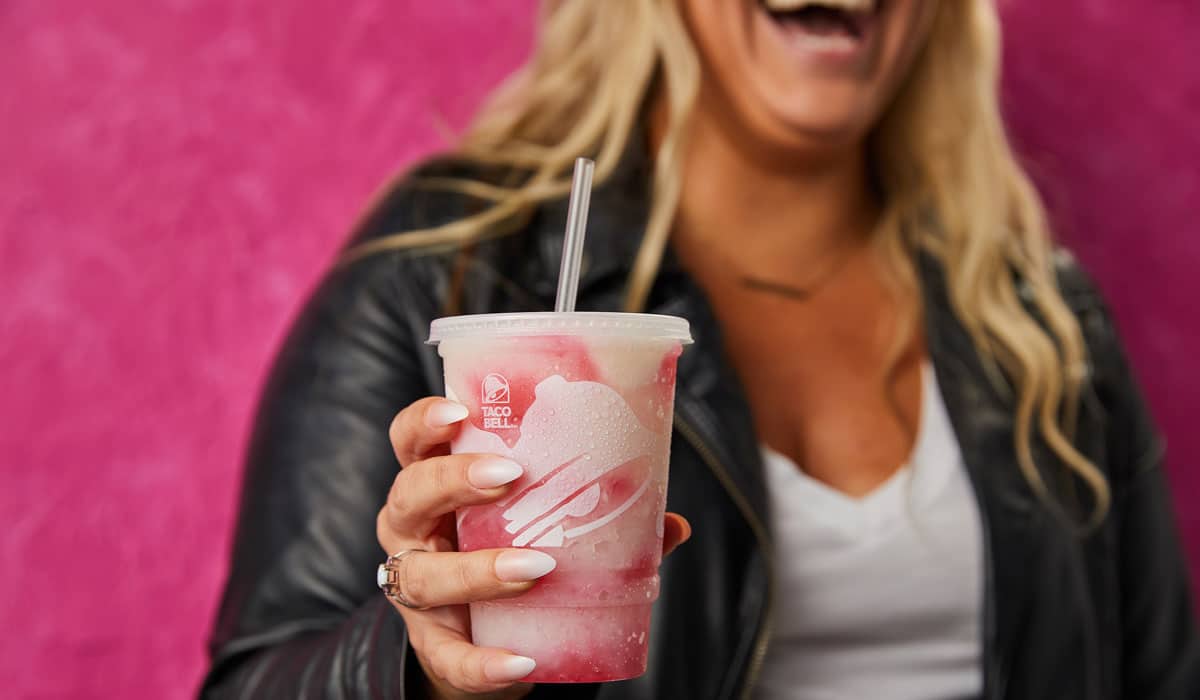 Taco Bell's New Dragonfruit Freeze