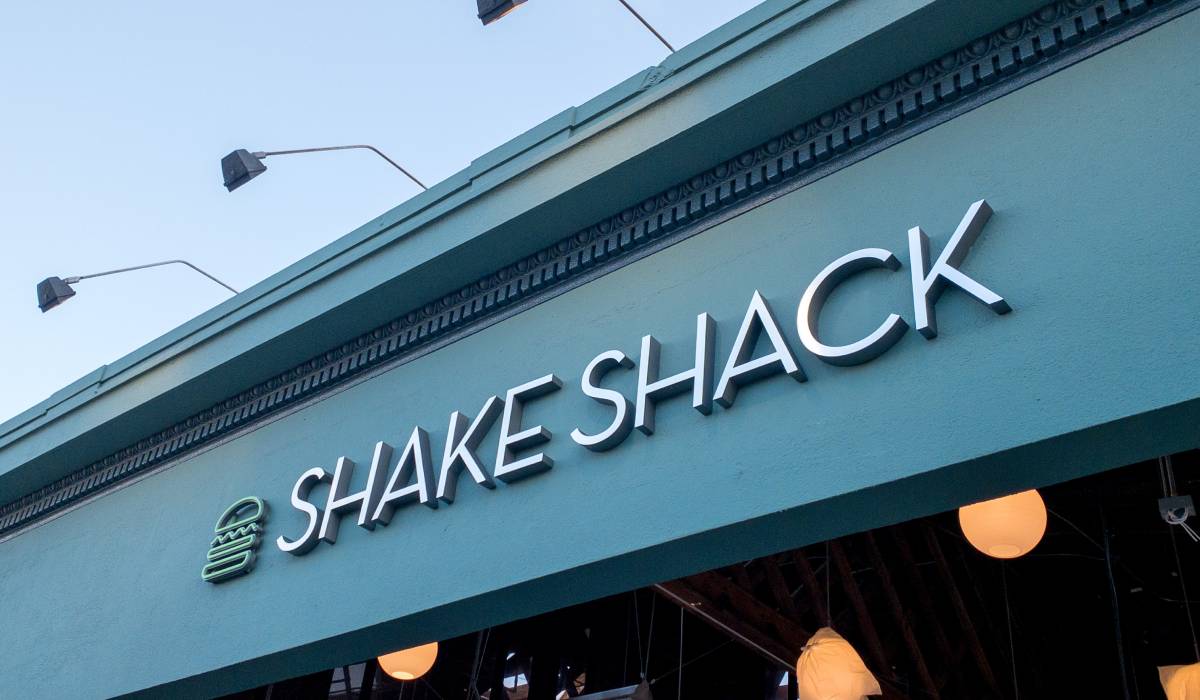 Shake Shack Signage