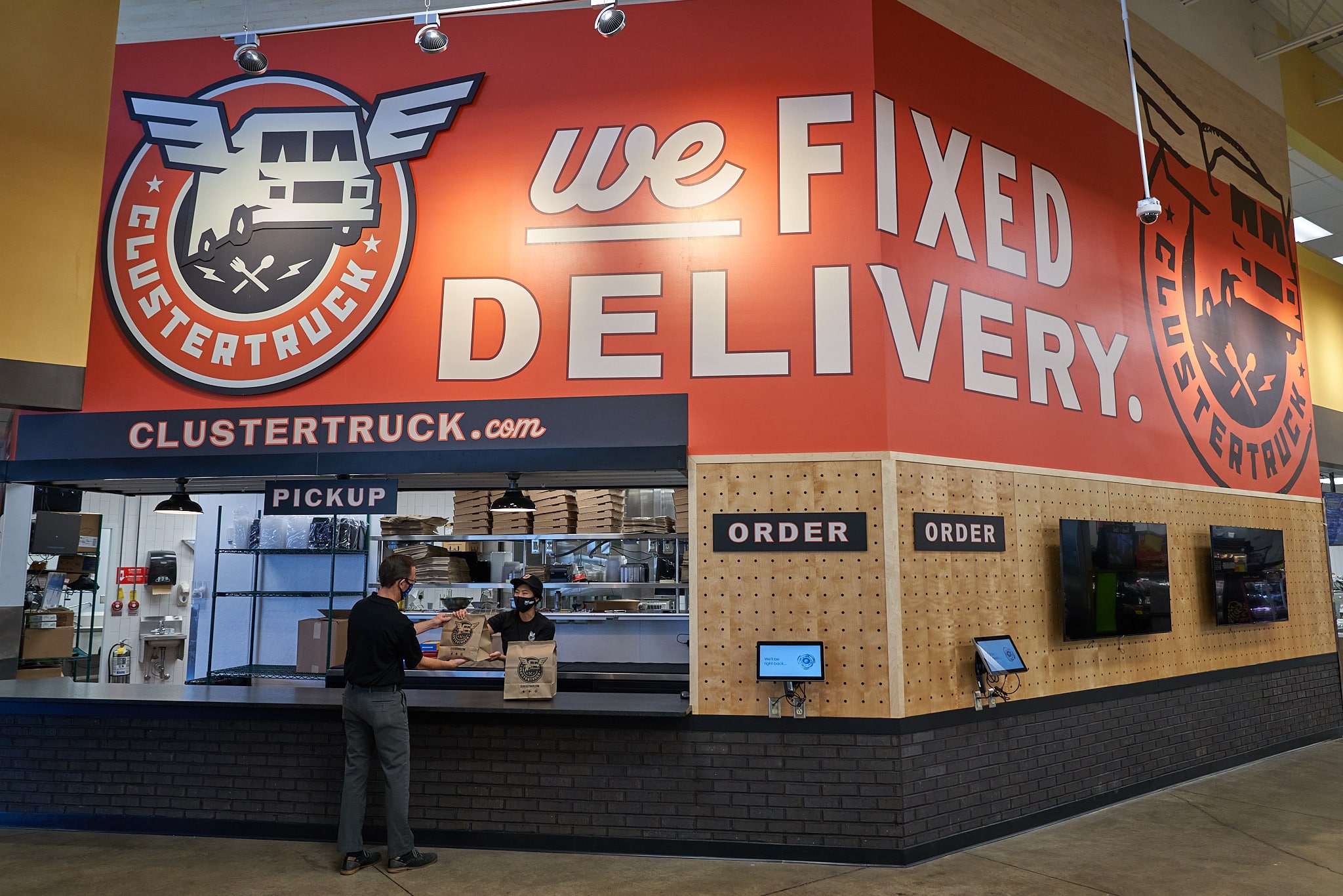 Kroger-Cluster_Truck-1-WEB Food Lockers Can Help Drive Ghost Kitchen Efficiency