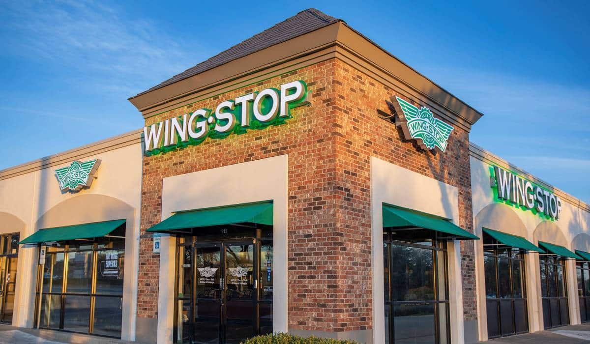 Wingstop Exterior