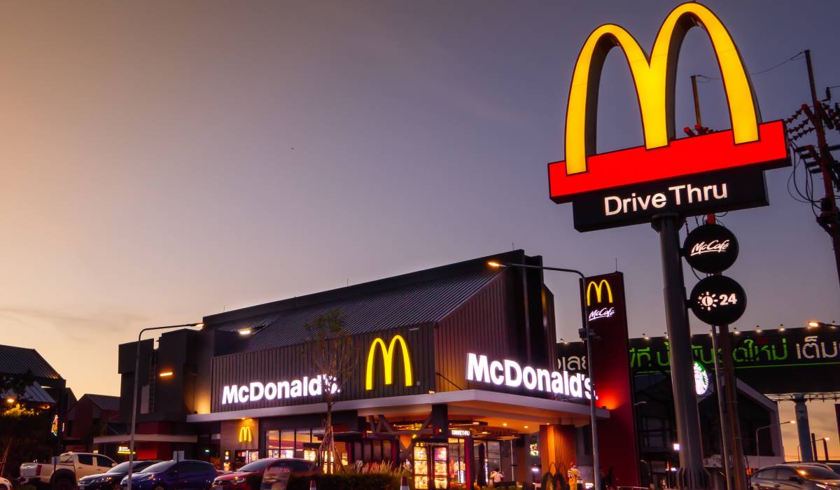 McDonald's Restaurant Outside At Night