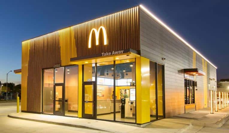 McDonald’s Fort Worth, Texas, small-format prototype debuted in December with an order-ahead lane for customers to receive food via conveyor. So how does it actually perform? We tested it out.