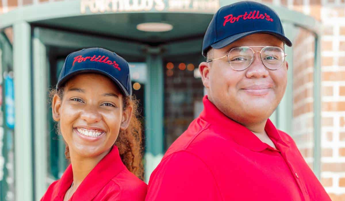 Portillo's employees.