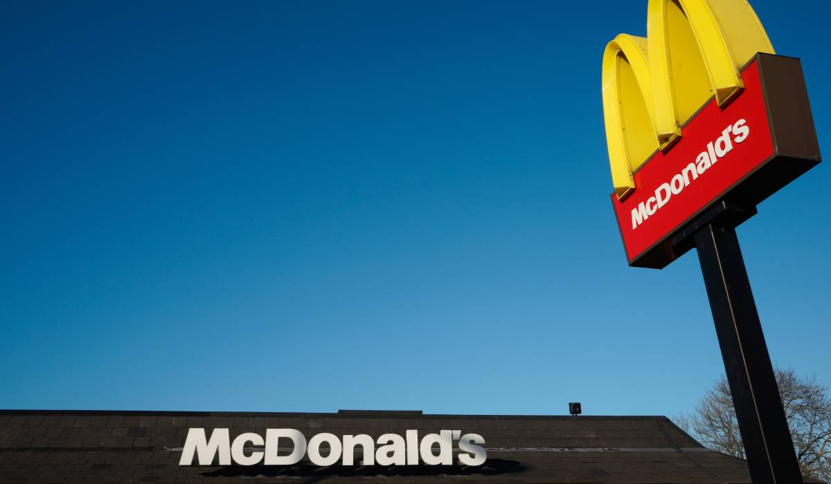 McDonald's sign.
