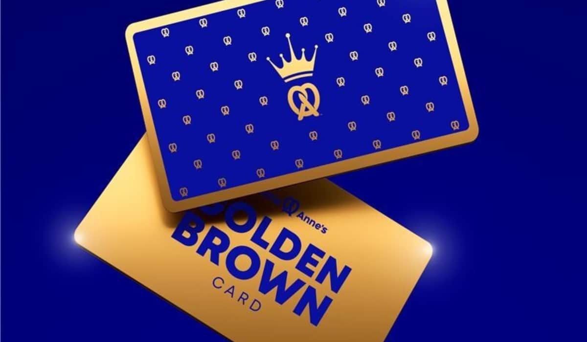 Auntie Anne's Golden Brown Card.