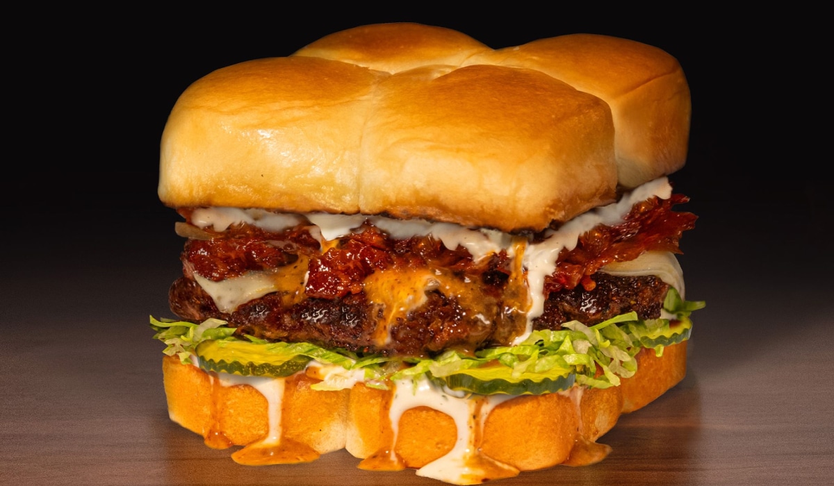 Dog Haus' Betr Burger.