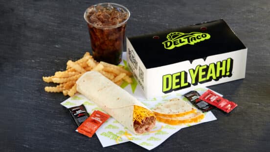 Del Taco's El Big Box.