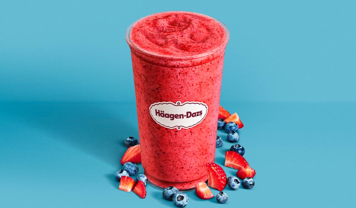Häagen-Dazs WIldberry Smoothie.