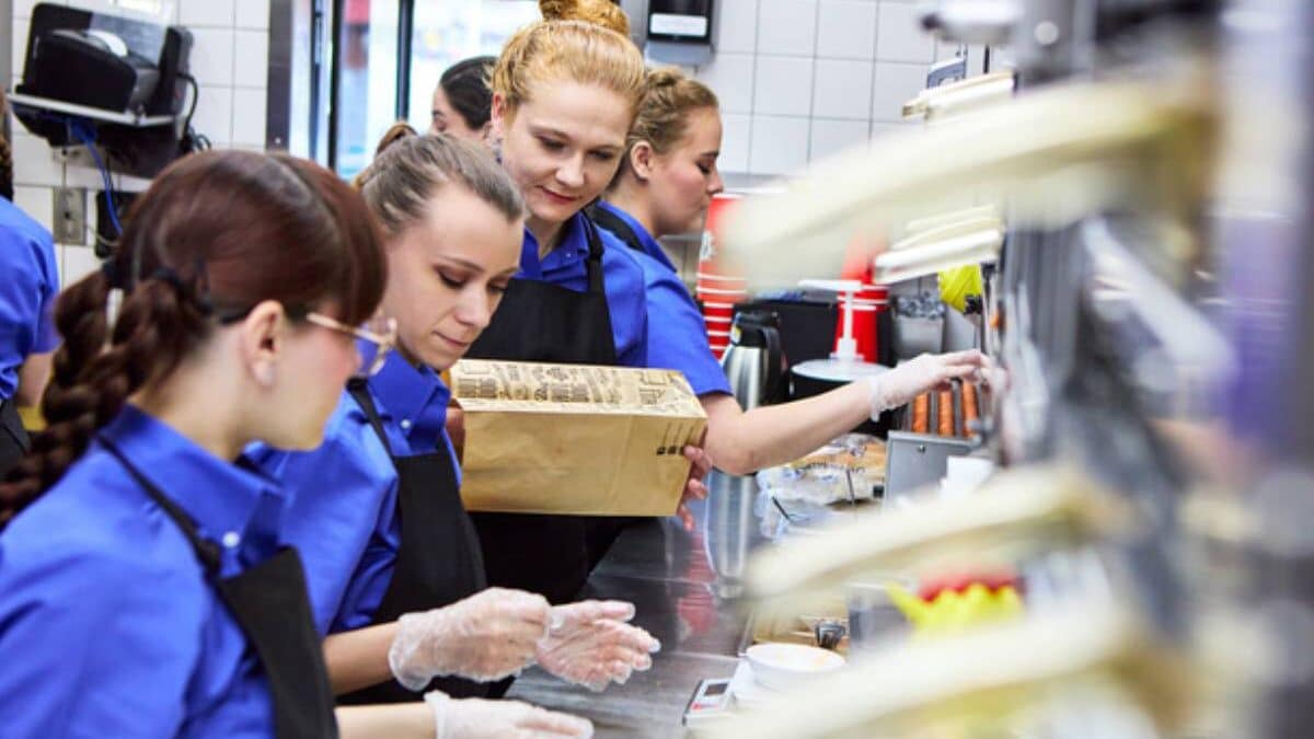 Pal’s Sudden Service employees.