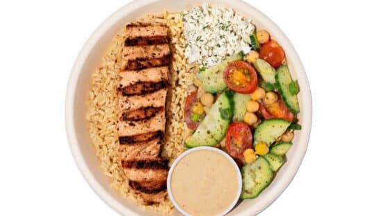 gusto! salmon bowl.