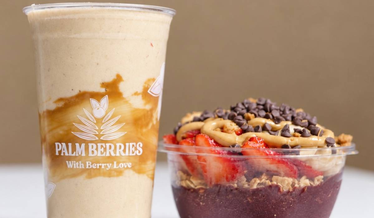 Cookie Butter Bowl and Cookie Blend Smoothie from Palm Berries.